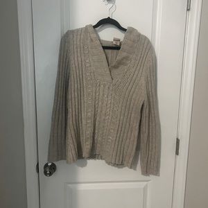 Hooded knitted sweater